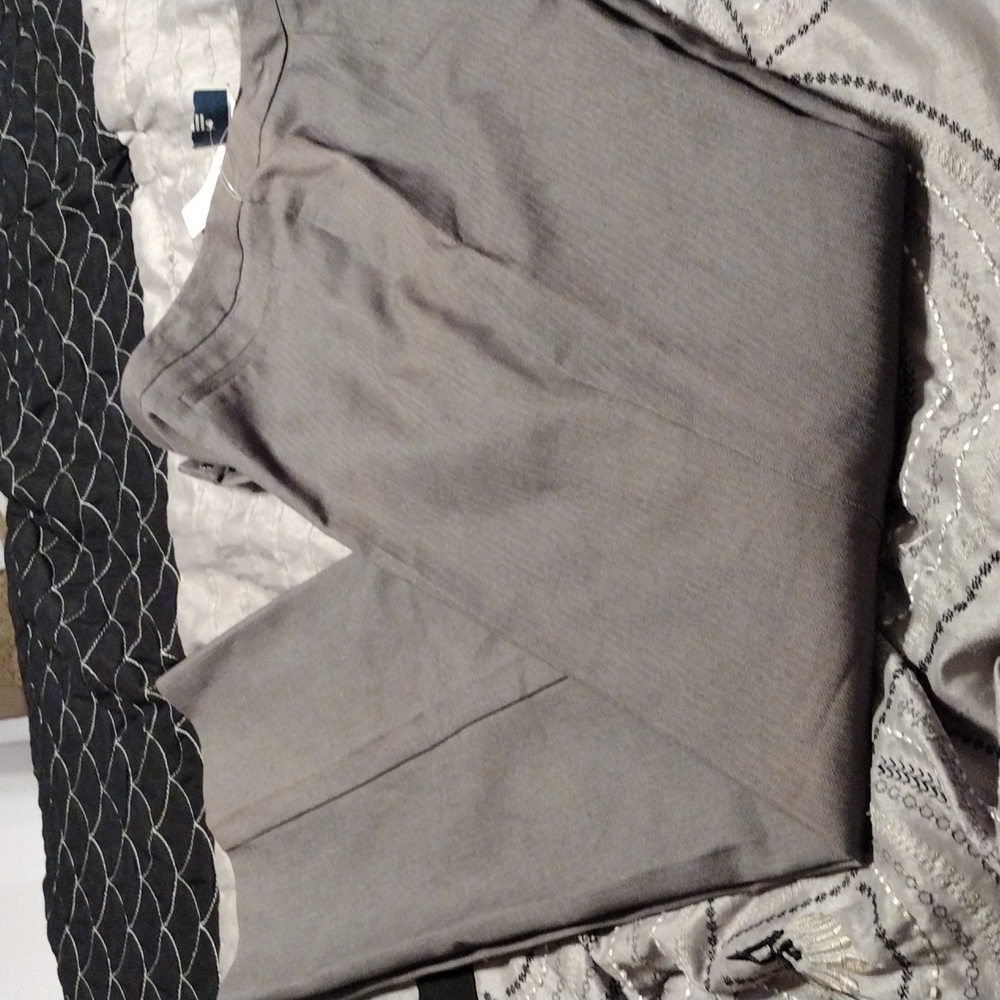 New Larry Levine stretch women's dress pants size 10